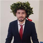 Laureato in Chimica e tecnologia farmaceutiche con 110 e lode propone lezioni online di chimica inorganica, chimica organica e biologia per scuola superiore e università